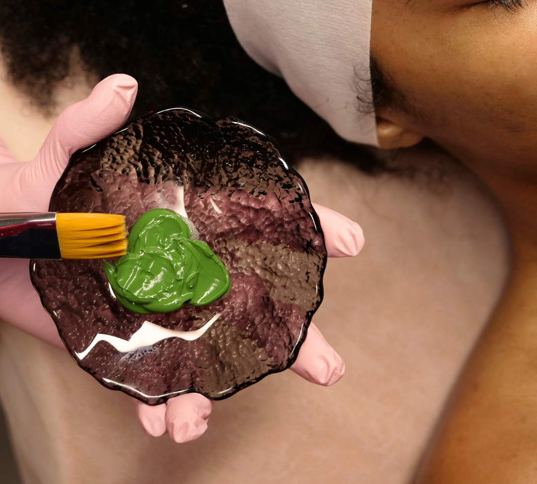 maschera all'argilla verde per la cute